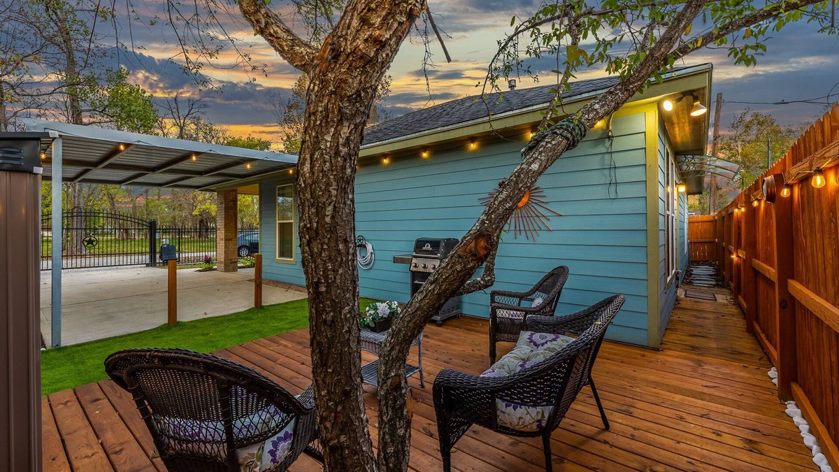 Northside House | The Little Blue Home on Lonnie Lane Near Downtown and Major Hotspots