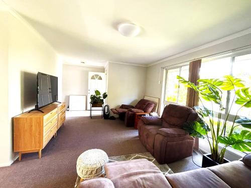 Jindalee Villa | The Little Escape-Walk to Mall, Quick City Access, Golf & Sports Nearby