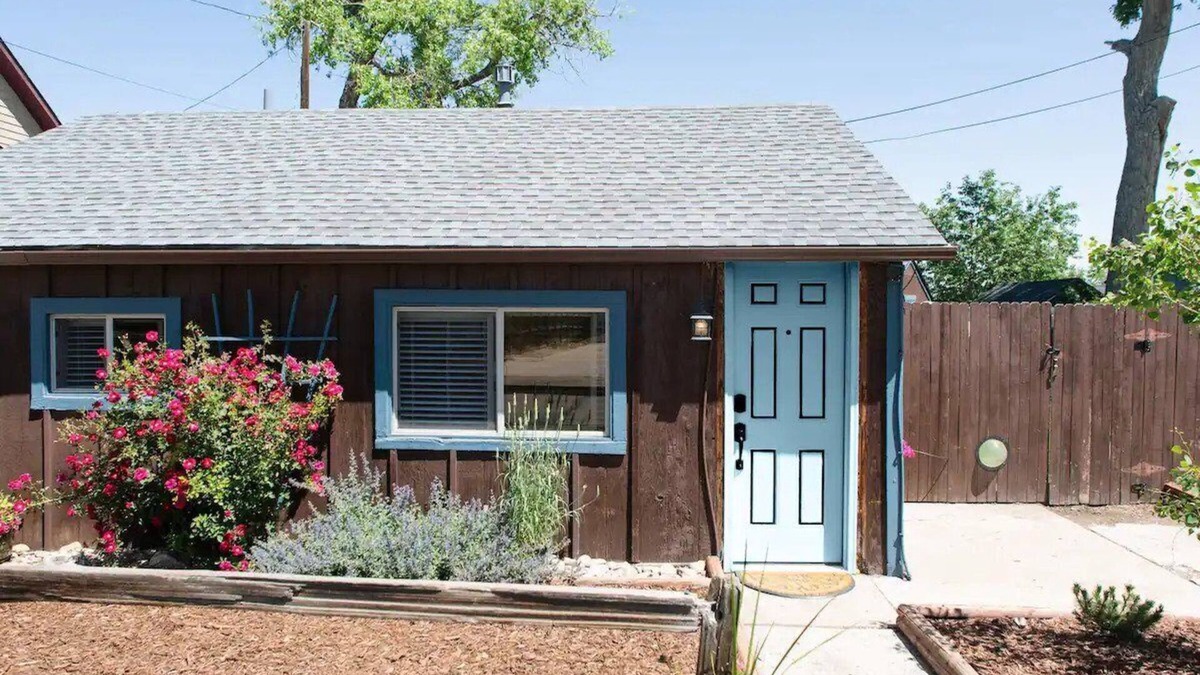 South Alameda House | The Little Farmhouse - Near Red Rocks and Downtown Denver