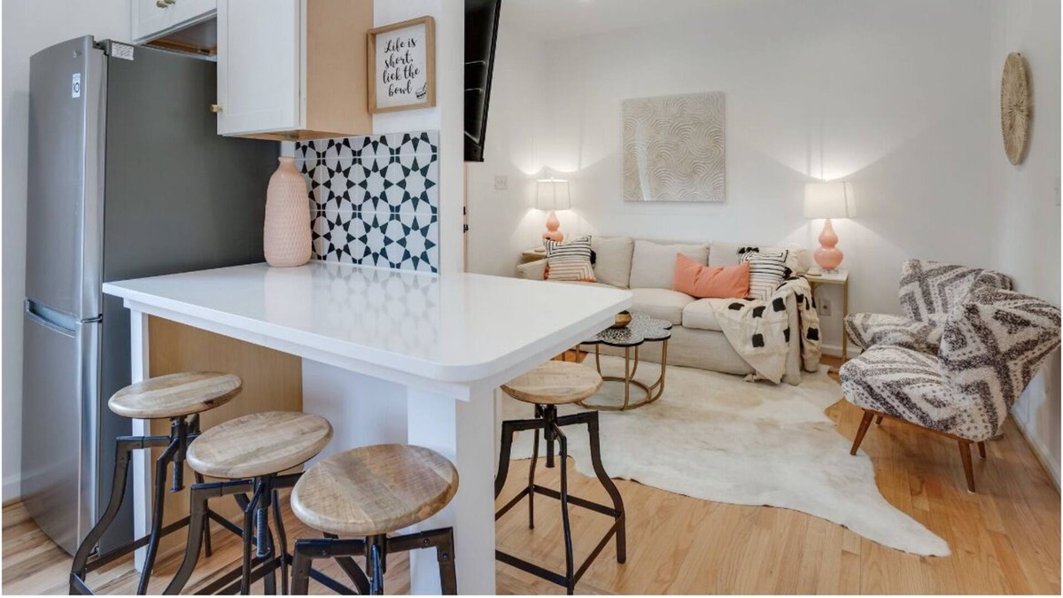 Downtown Cottage | The Little Gem 💕- Walking Distance to Downtown Raleigh