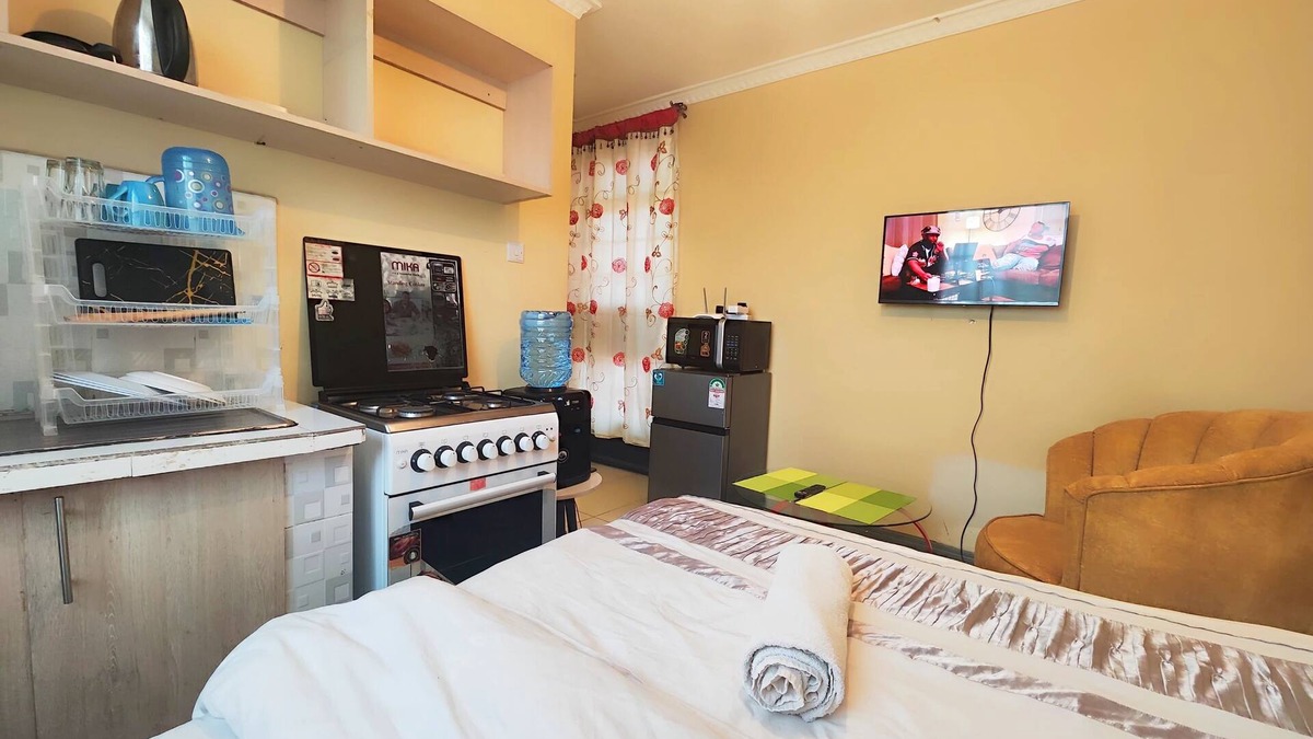 Kidono Apartment | The Little Haven off Waiyaki Way with Wifi, secure parking & Netflix