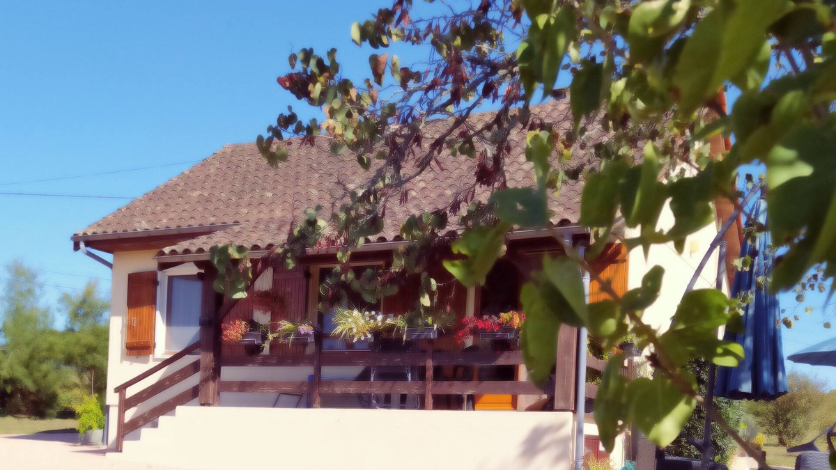 Nantheuil House | The little house in the Périgord countryside.