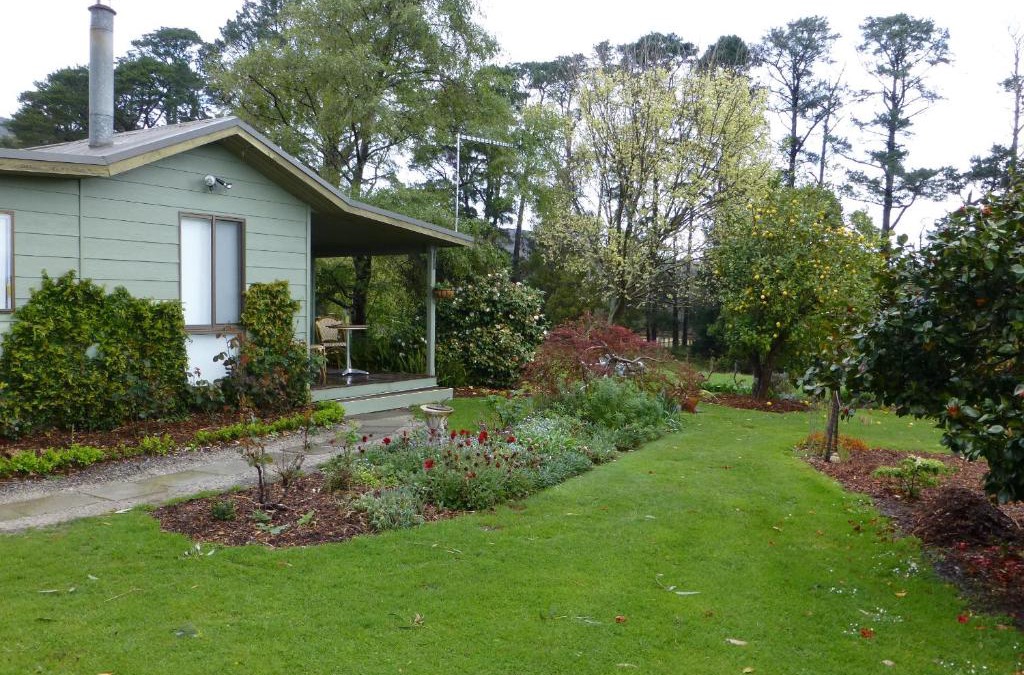 Badger Creek House | The Little House on The Hill