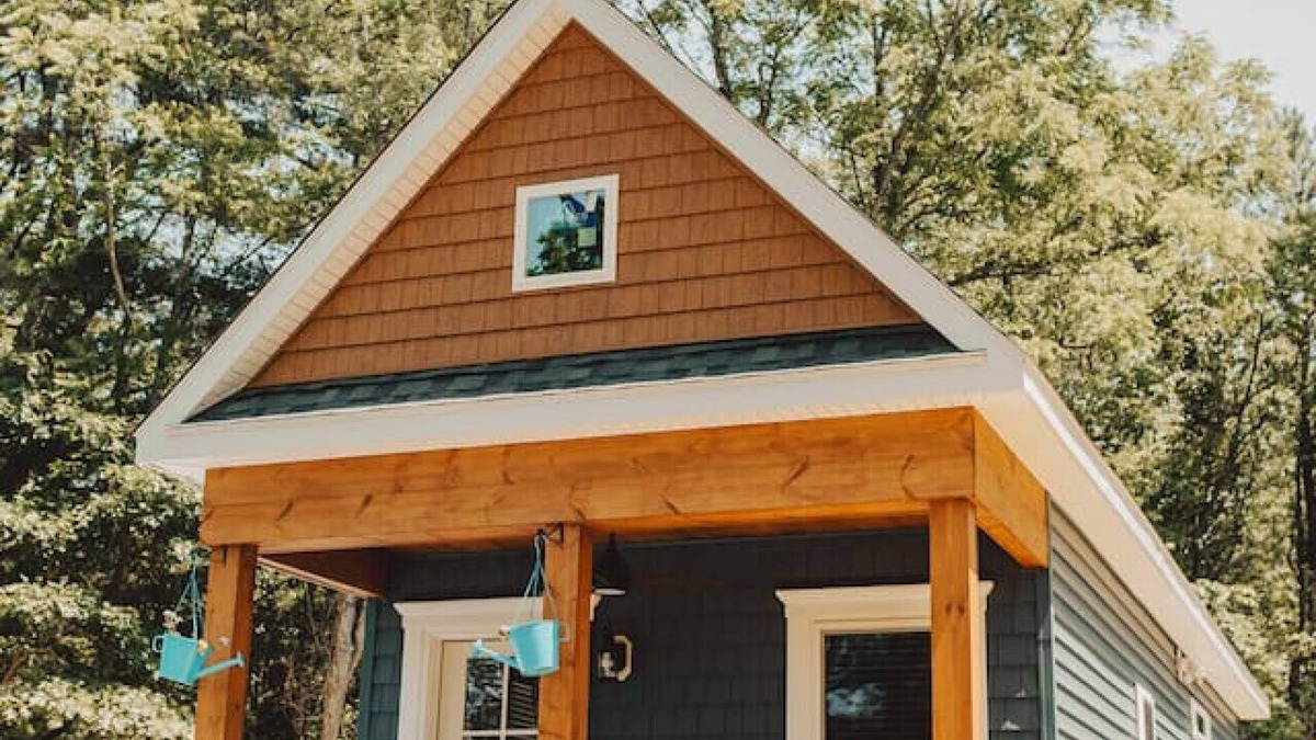 Lincoln House | The Little house W/Pool & Spa