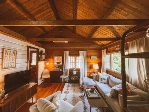 New Fairfield House | The Little Lake Cabin