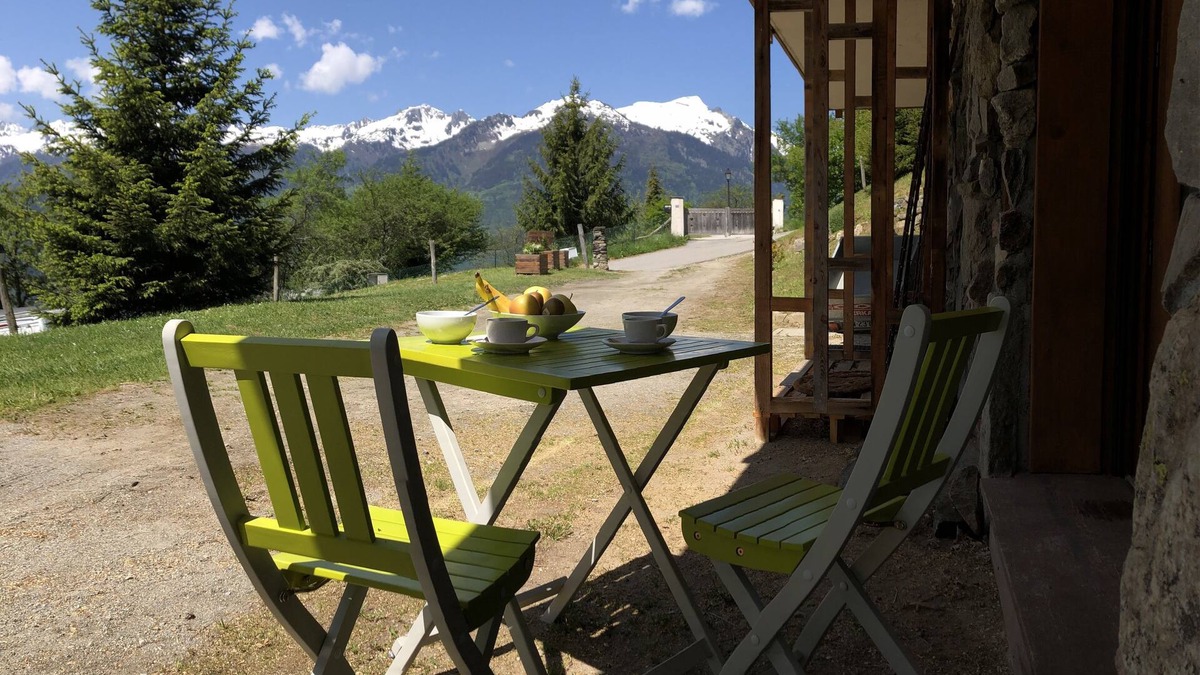 Navette Apartment | The little shuttle with a view of the mountains