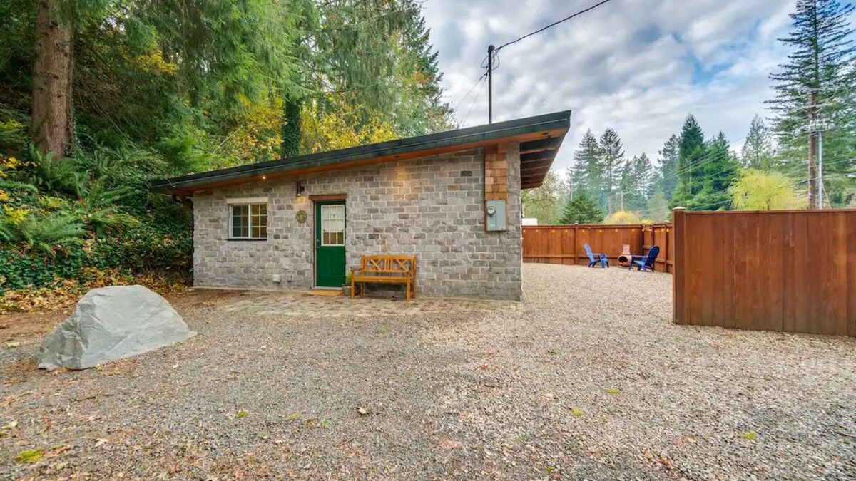 Brightwood Cottage | The Little Stone Cottage