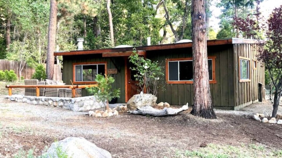 Fern Valley Cabin | The Little Cabin 🌲The coziest cabin on the Mountain.