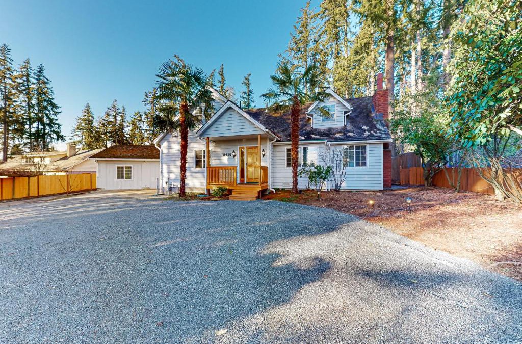 Renton House | The Little Wing Roost