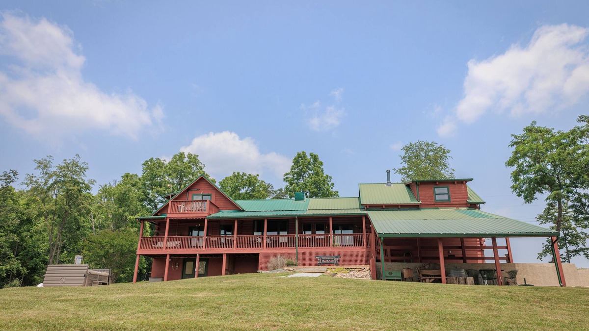 Spottswood Cabin | The Lodge at Joe Walker Hollow, privacy at its best with plenty of family space