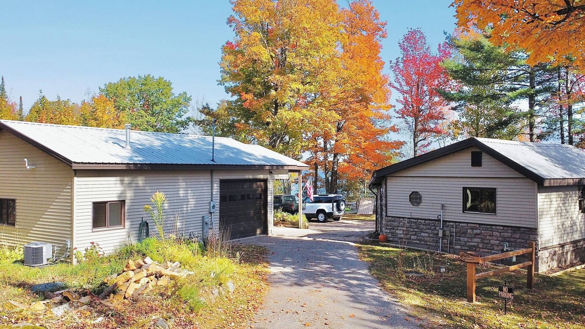 Argonne House | The Lodge at Pine Lake, Lakefront property sleeps 5