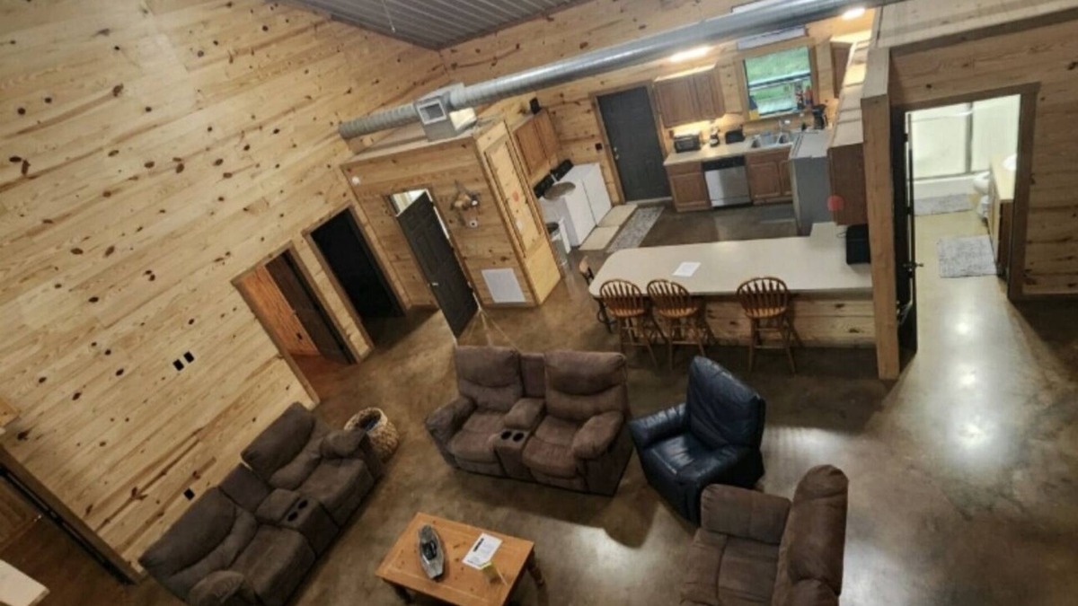 Zavalla Cabin | The Lodge at Sam Rayburn: Cassels Boykin Fishermen's Retreat