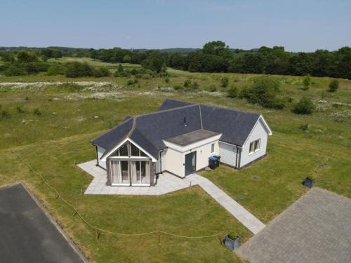Ardens Grafton House | The Lodge - Bidford Grange Golf Course