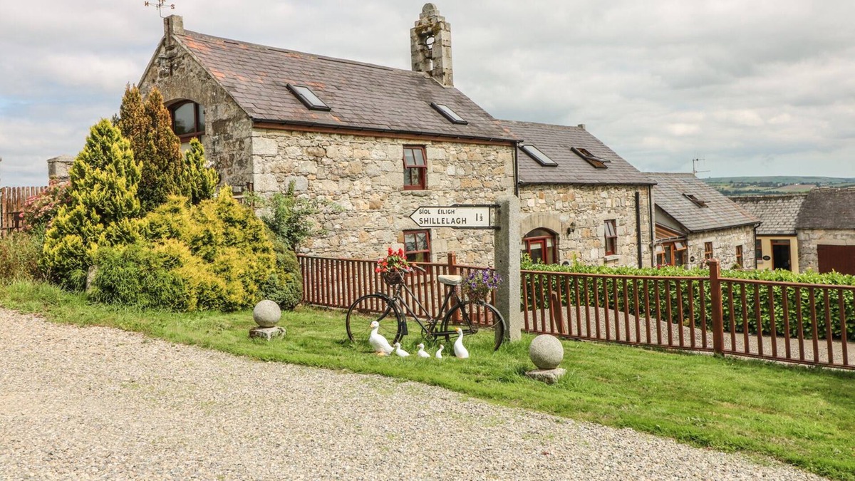 Shillelagh House | THE LODGE @ MINMORE MEWS, pet friendly in Shillelagh, County Wicklow