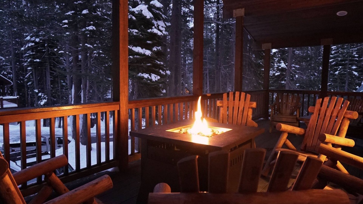Serene Lakes Cabin | The Lodge now with AIR CONDITIONING…one of few. Also STARLINK WiFI-internet
