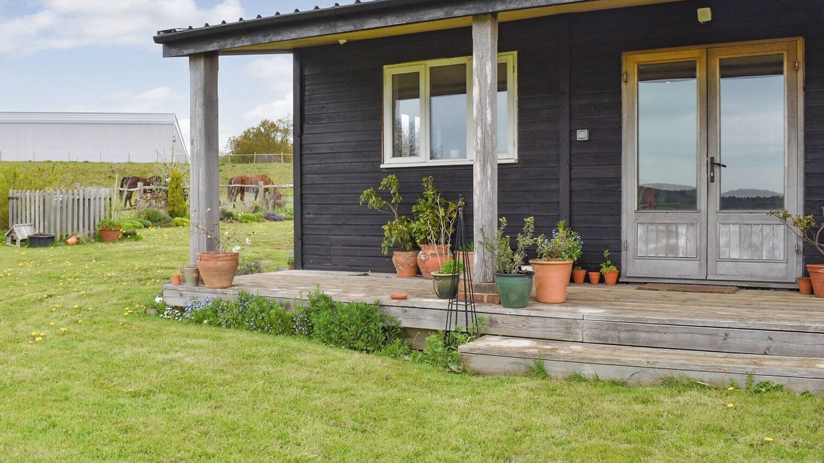 Maresfield Cottage | The Lodge - Oakwood Park Polo Club