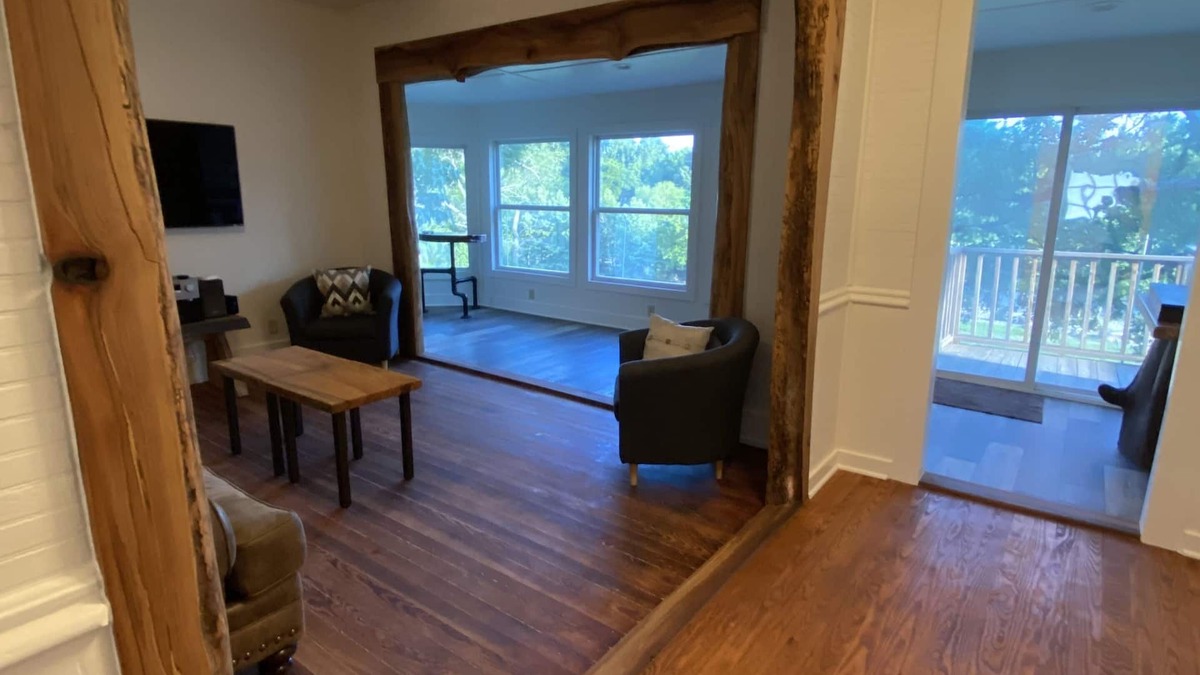 Salado House | The Lodge on Salado Creek includes golf cart