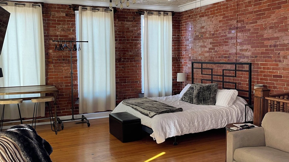 Olney Apartment | The Loft at 116