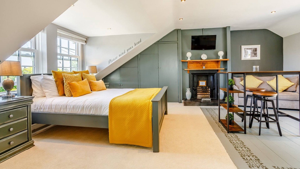 Tidenham Apartment | The Loft at BroadRock