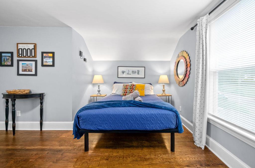 Clarksville House | The Loft at Madison Terrace - Private Unit (102 Madison Terrace)