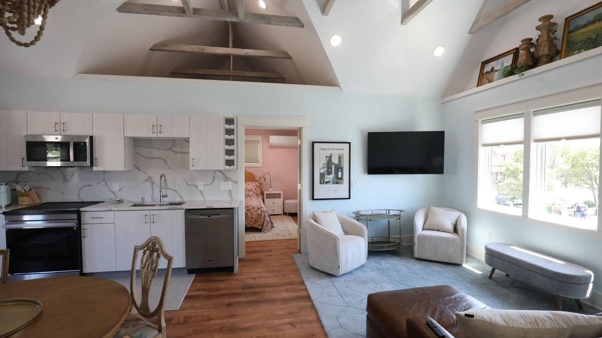 Frankenmuth Apartment | The Loft at Rapunzels - The Best Location in Frankenmuth