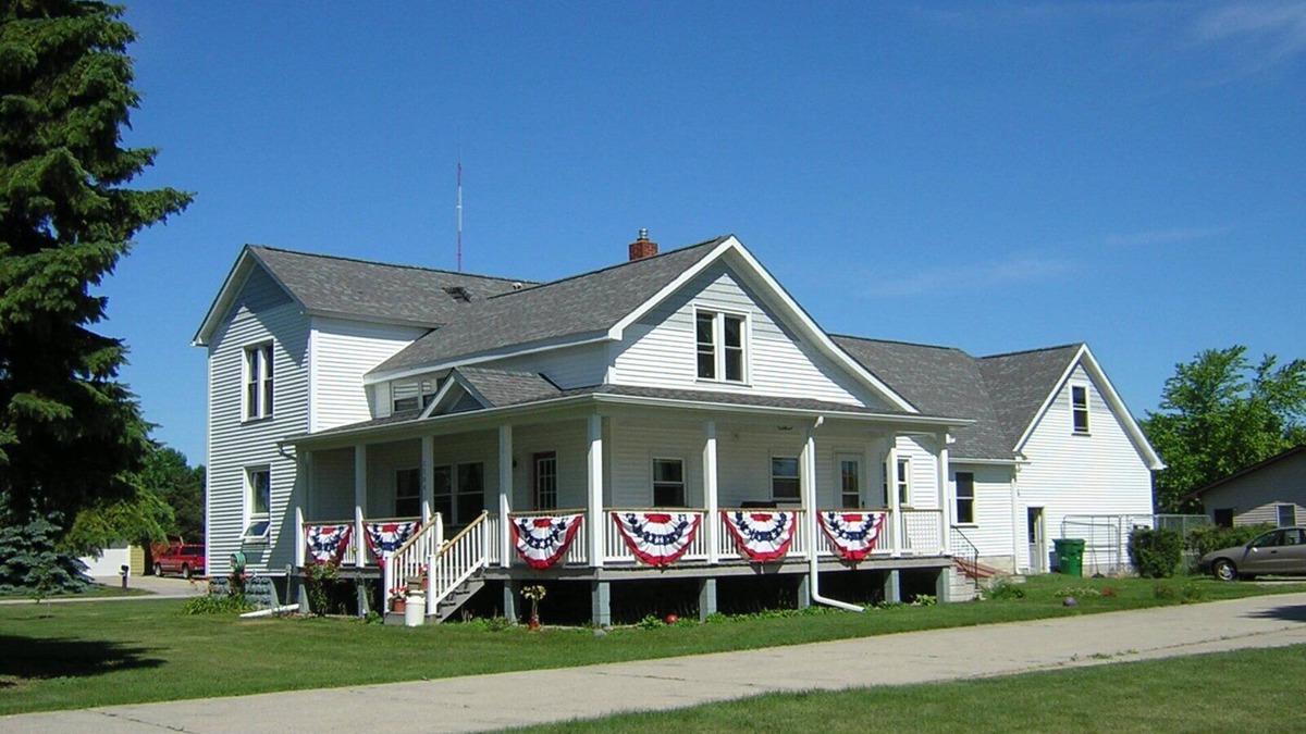 Essexville Apartment | The loft, efficiency suite offering privacy and comfort.