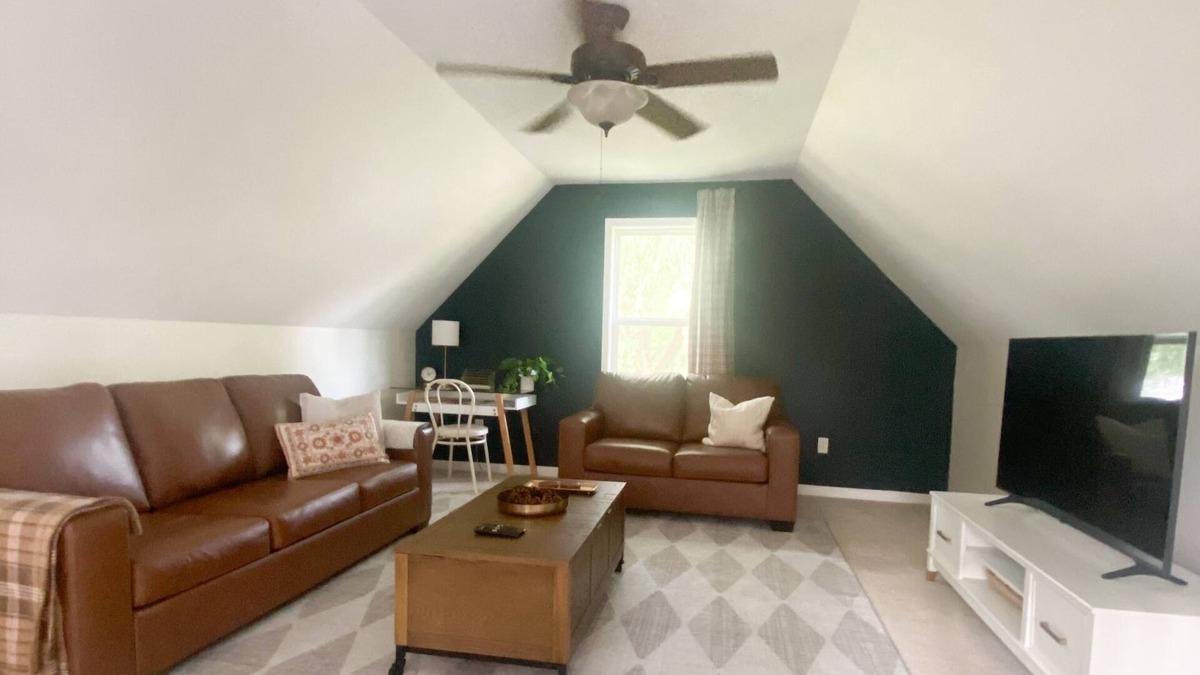 Gilford House | The Loft Haus ~7 Minutes To Bavarian Blast~ Across from Cass River!
