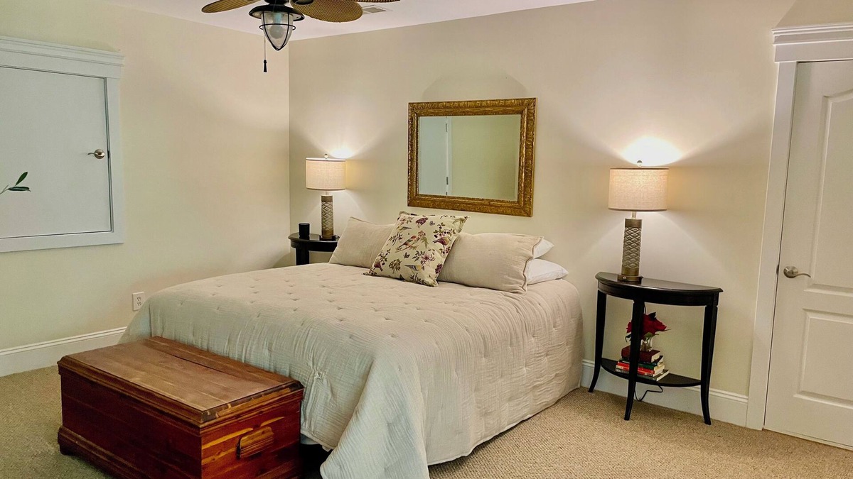 Mount Mourne Apartment | The Loft is a large beautiful apartment.2 miles from Davidson/4 from Mooresville