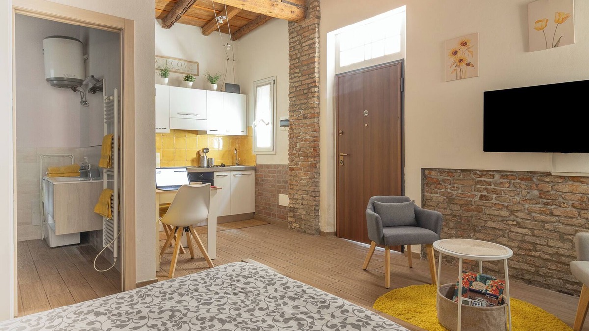 Ferrara Apartment | The Loft of Duels