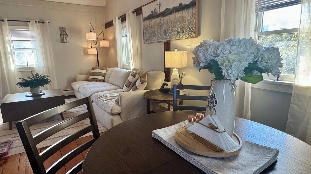 Woodstown Apartment | The Loft on West