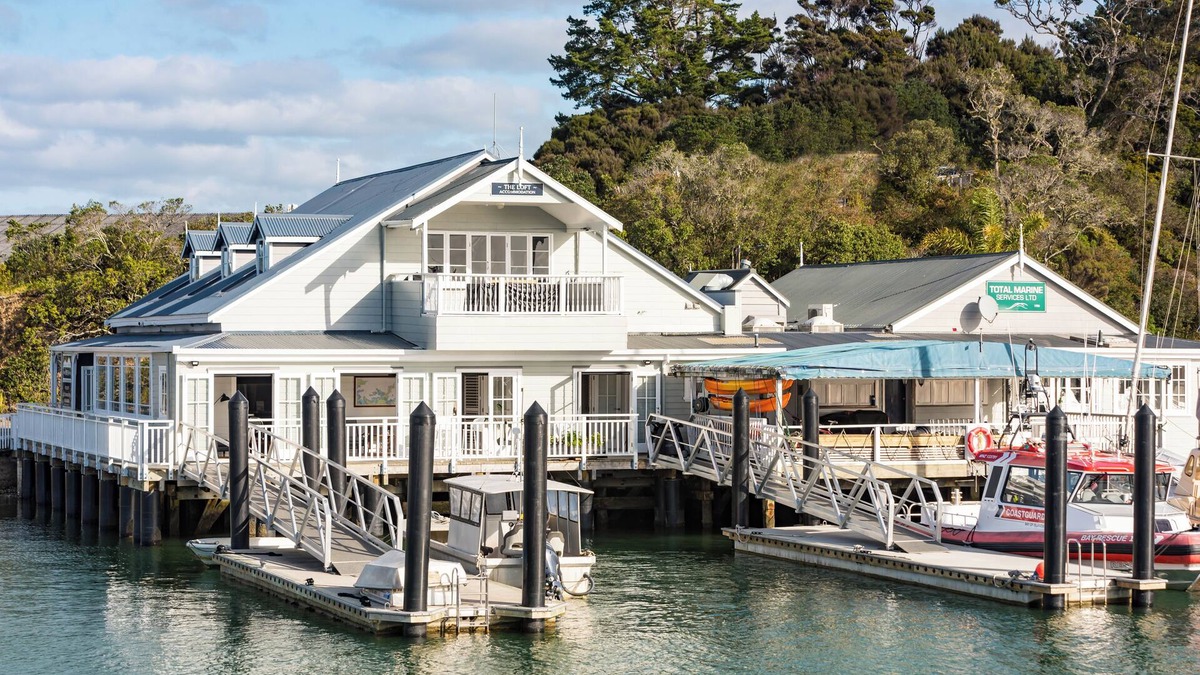 Opua Apartment | The Loft Overwater, Bay of Islands, NZ