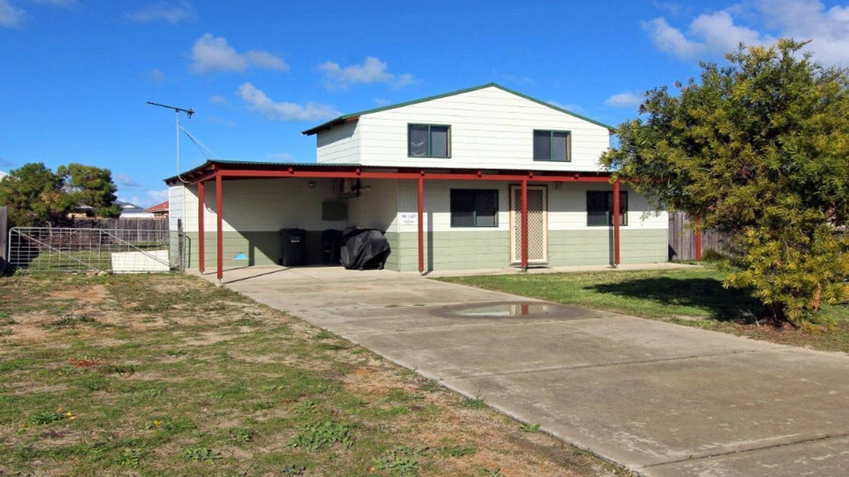 Jurien Bay House | The LoftA beautifully renovated cosy cottage, this charming little loft is the perfect mix of Hampto