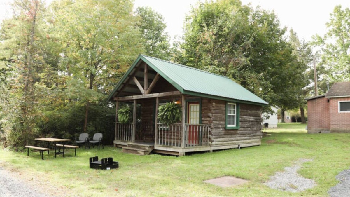 Milroy Cabin | The Log Cabin At Hartman center