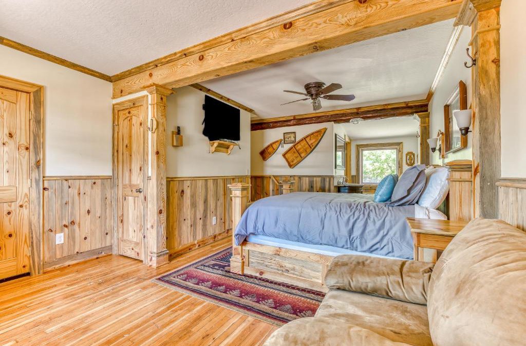 White Salmon House | The Logs White Salmon