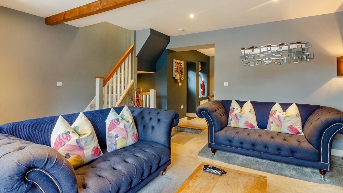 Hepworth Cottage | THE LOOKOUT, pet friendly, luxury holiday cottage in Holmfirth