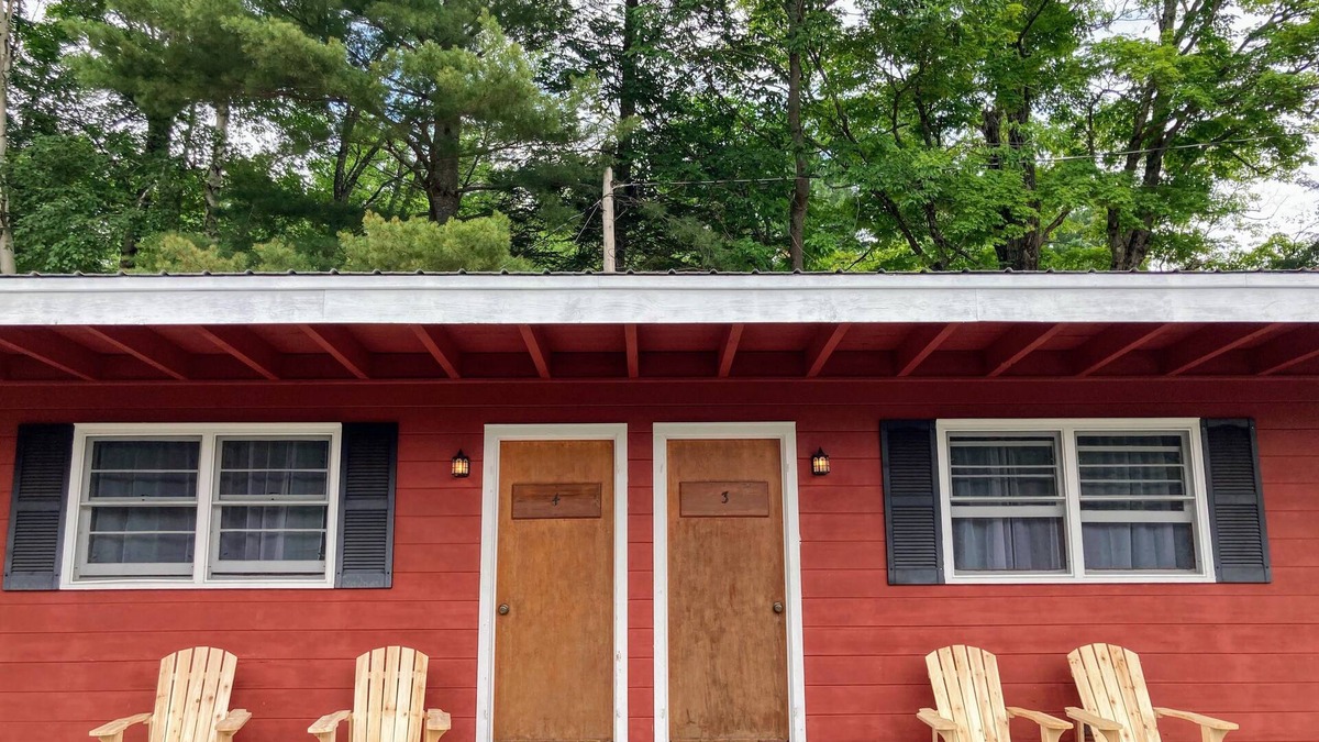 Indian Lake Hotel | The Lorca ADK Motel Room 2