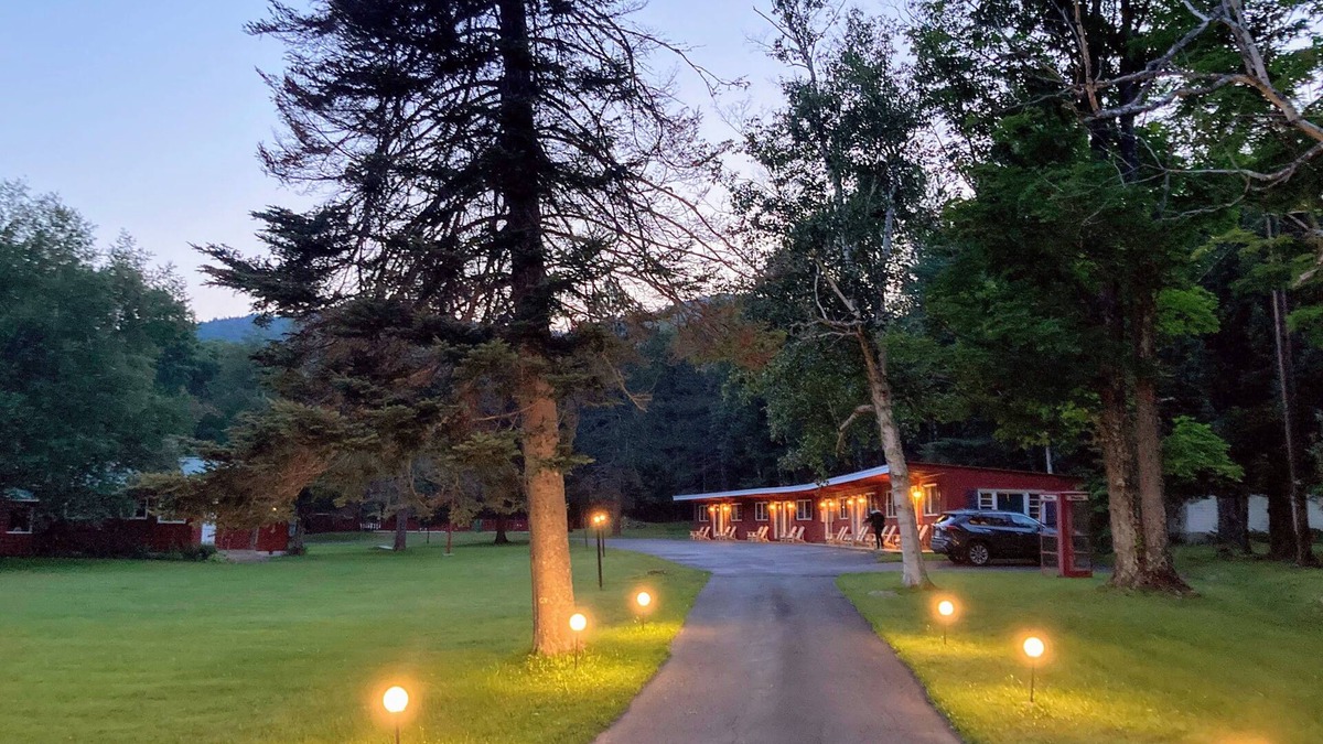 Indian Lake Hotel | The Lorca ADK Motel Room 7