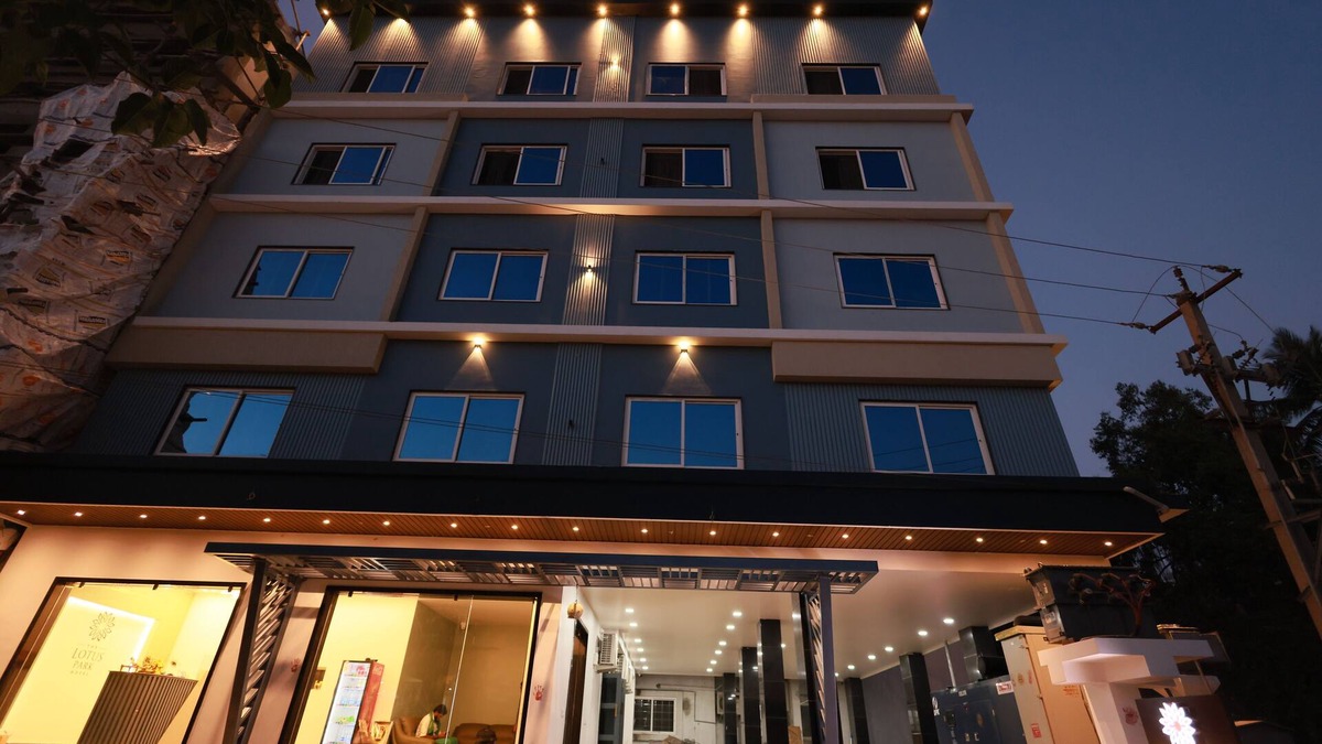 Srikalahasti Hotel | THE LOTUS PARK