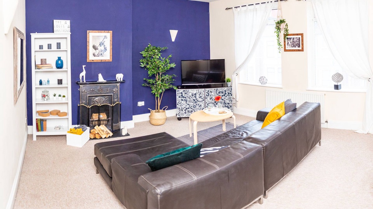 Grangetown Apartment | The Louis Armstrong - Luxury Apartment
