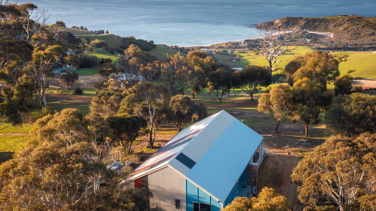 Duncan House | The Loveshack on Tammar Ridge - Snelling Beach