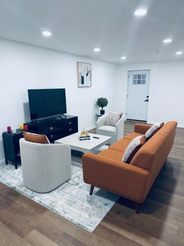 Severn House | The Loving Home basement apartment