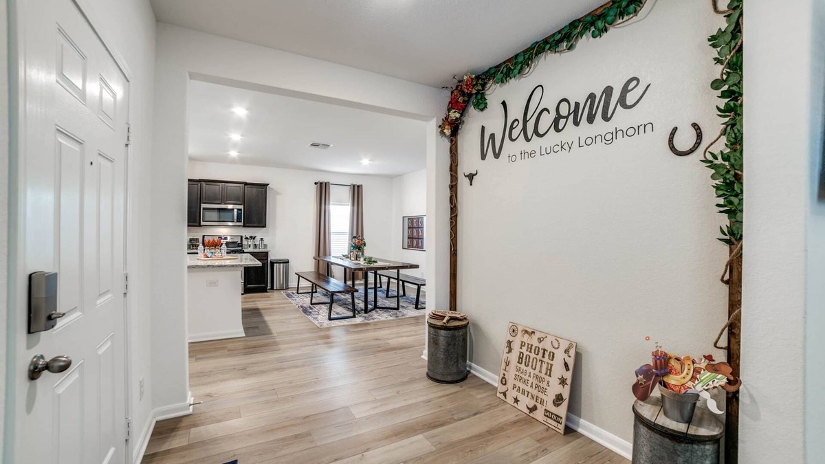 Medina Valley House | The Lucky Longhorn
