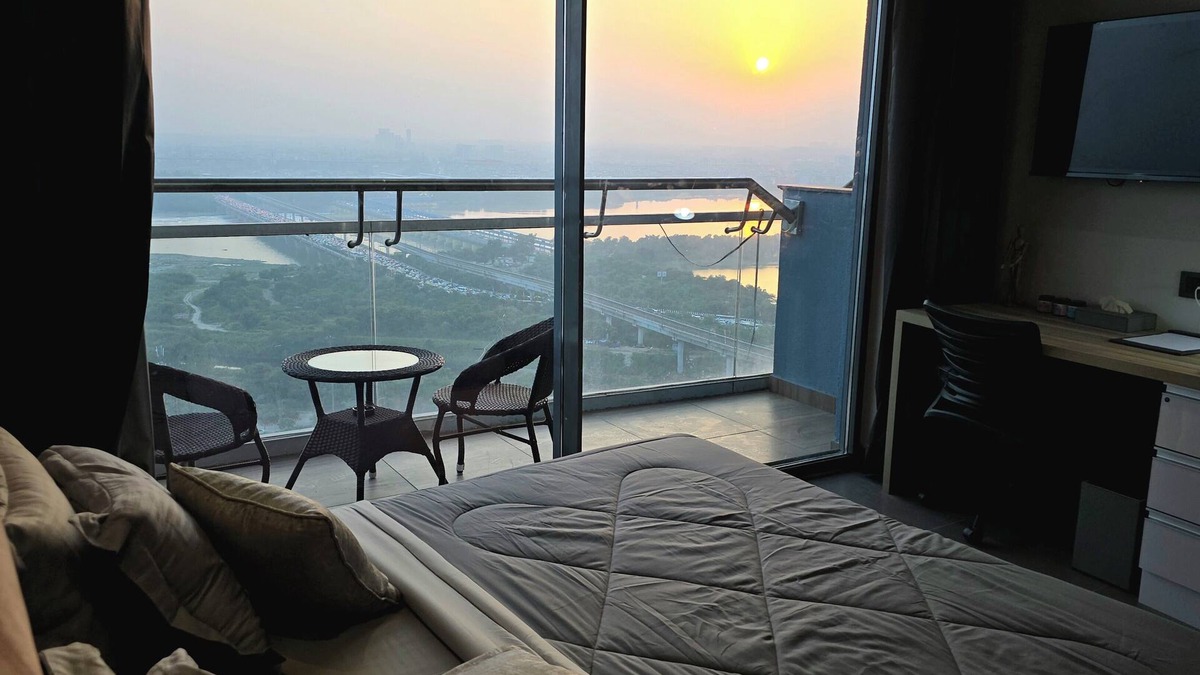 Noida Apartment | The Luxe Living n