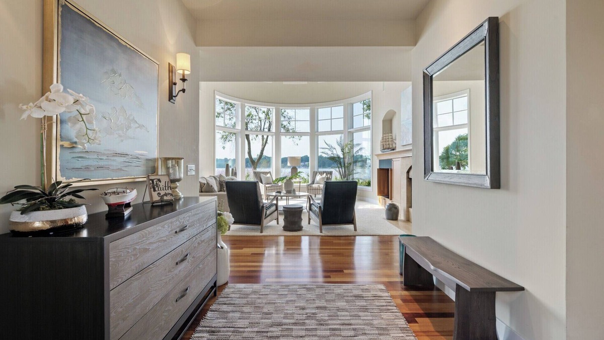 Navarre House | The Luxury Lake Minnetonka Home, Hot Tub, Captain Services, 4 Bedrooms, on lake