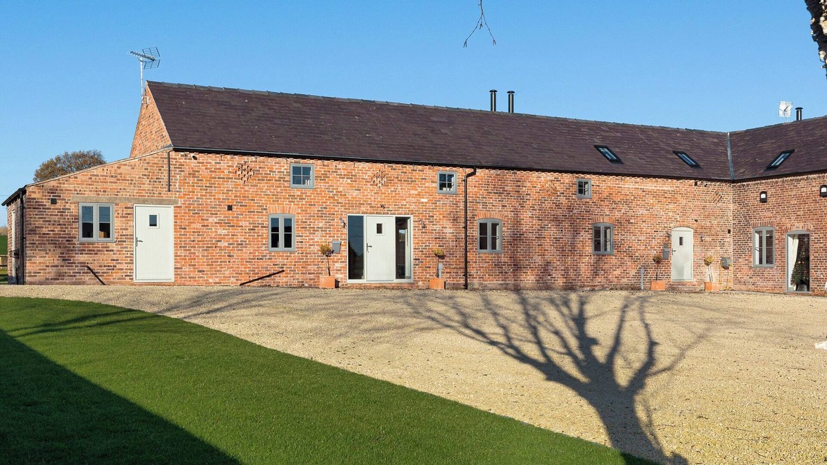 Whitchurch Cottage | The Maddocks - UK36311