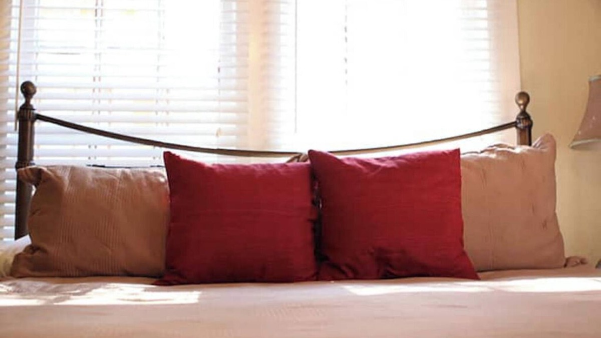 Arsenal Apartment | THE MADISON SAN ANTONIO RIVERWALK STUDIO DELUXE 1