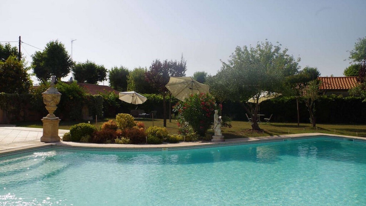 Audenge Apartment | THE MAGIC OF THE BASIN IN FULL CITY CENTER