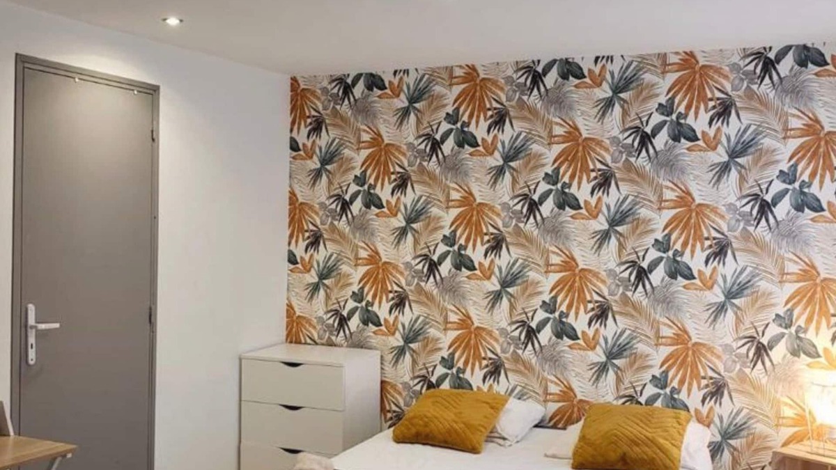 Valenciennes Apartment | The Mahana Room ~ Autonomous Arrival ~ 2 people