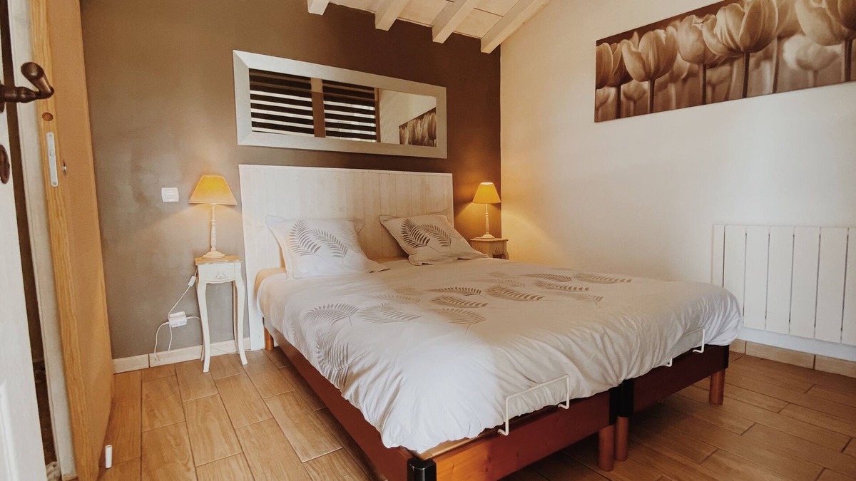 Prisse-la-Charriere House | The Maisonnette - Up to 2 people