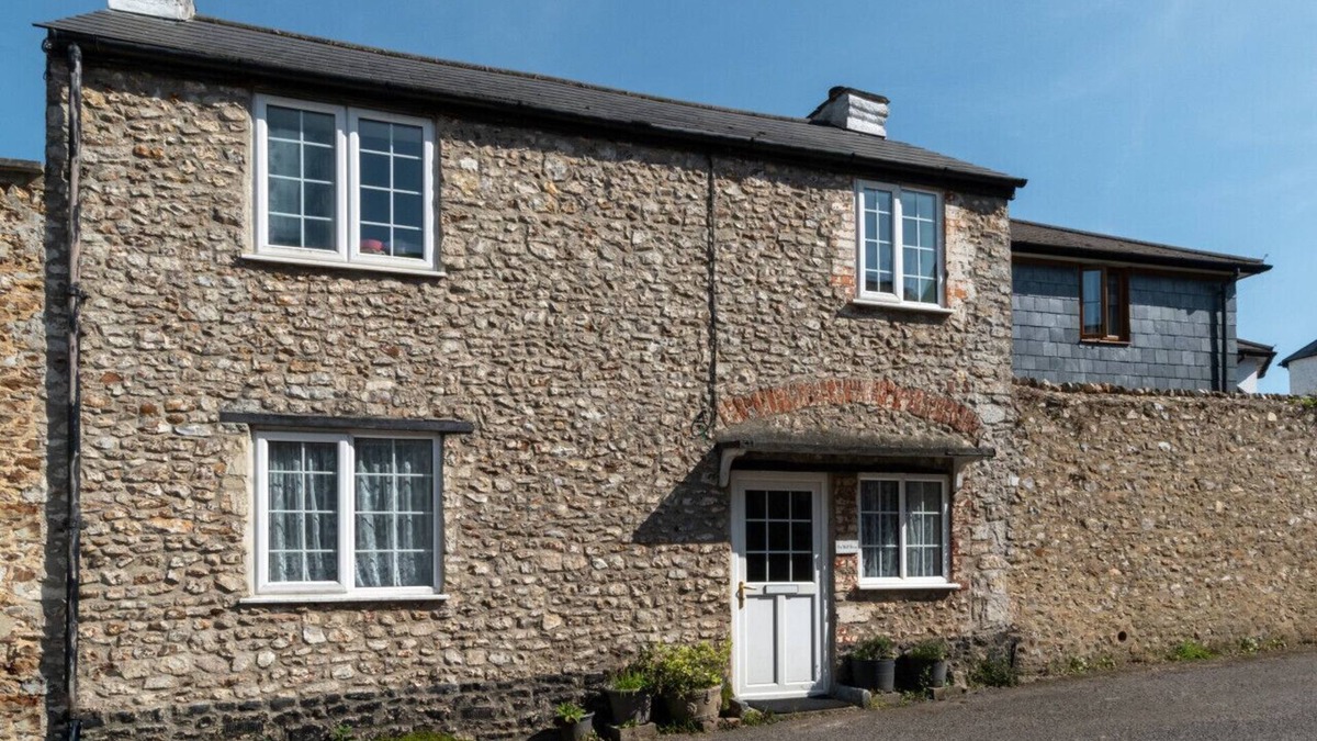 Colyton House | The Malt House - Two Bedroom House, Sleeps 4